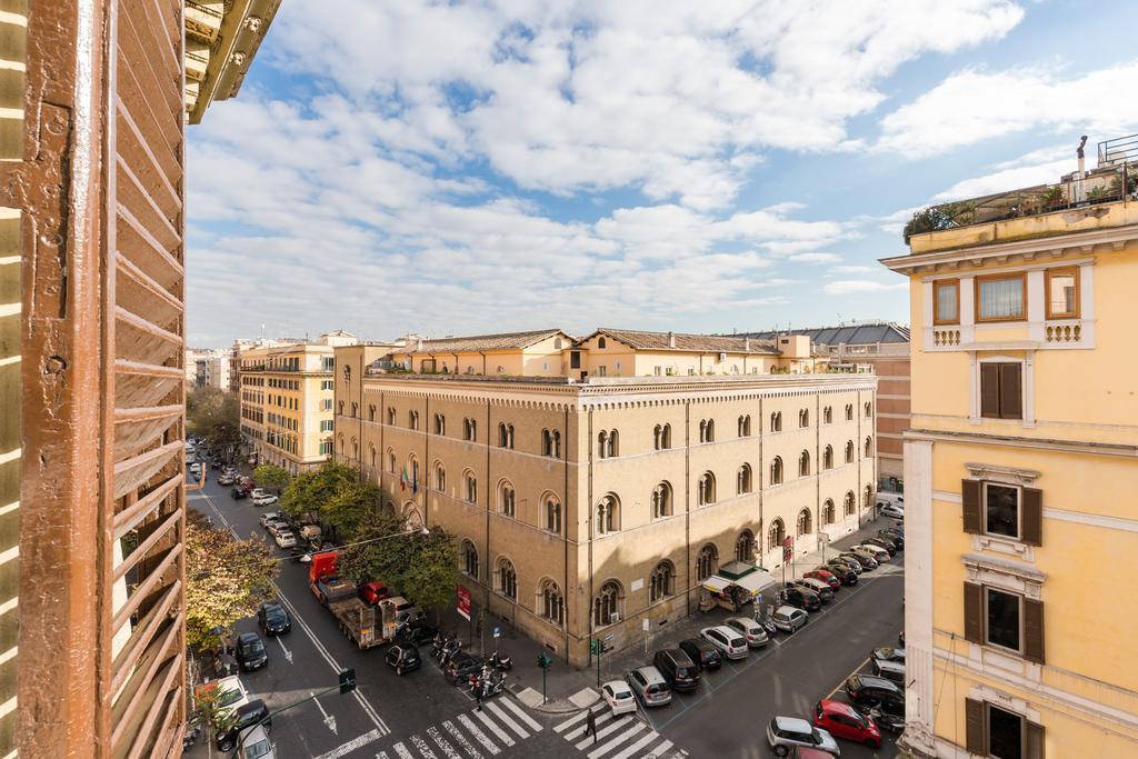 Apartment Near The Vatican Рим Екстериор снимка